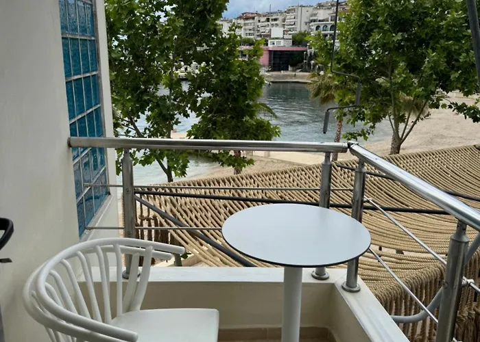 호텔 Royal Sarandë