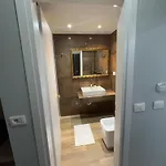 Royal فندق ساراندا