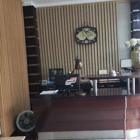 Royal 3* Sarandë