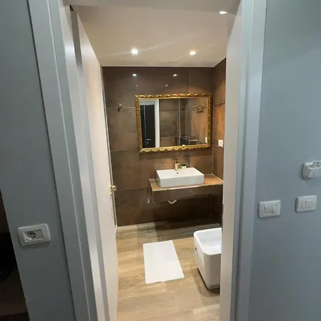 Royal Hotel Sarandë