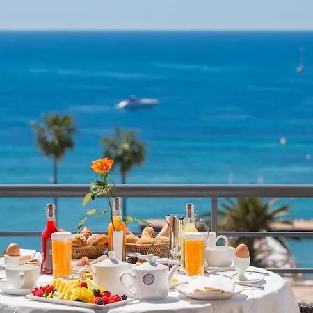 Royal Hotel 3*